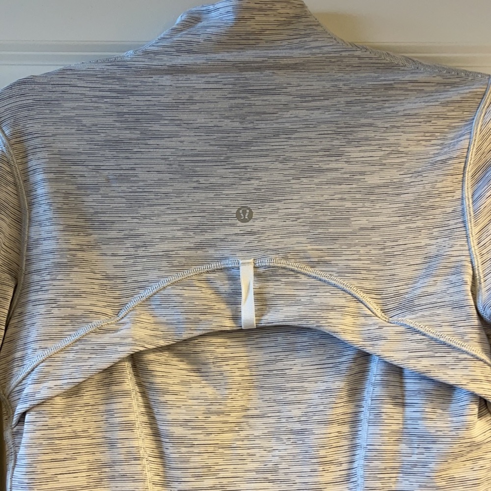 Lululemon Define Jacket - Picture 4 of 4